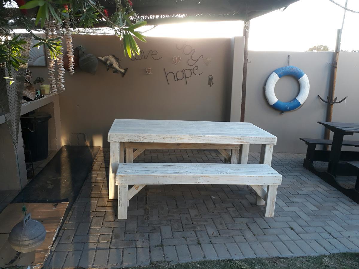 Croeso Guest House Langebaan Exterior photo