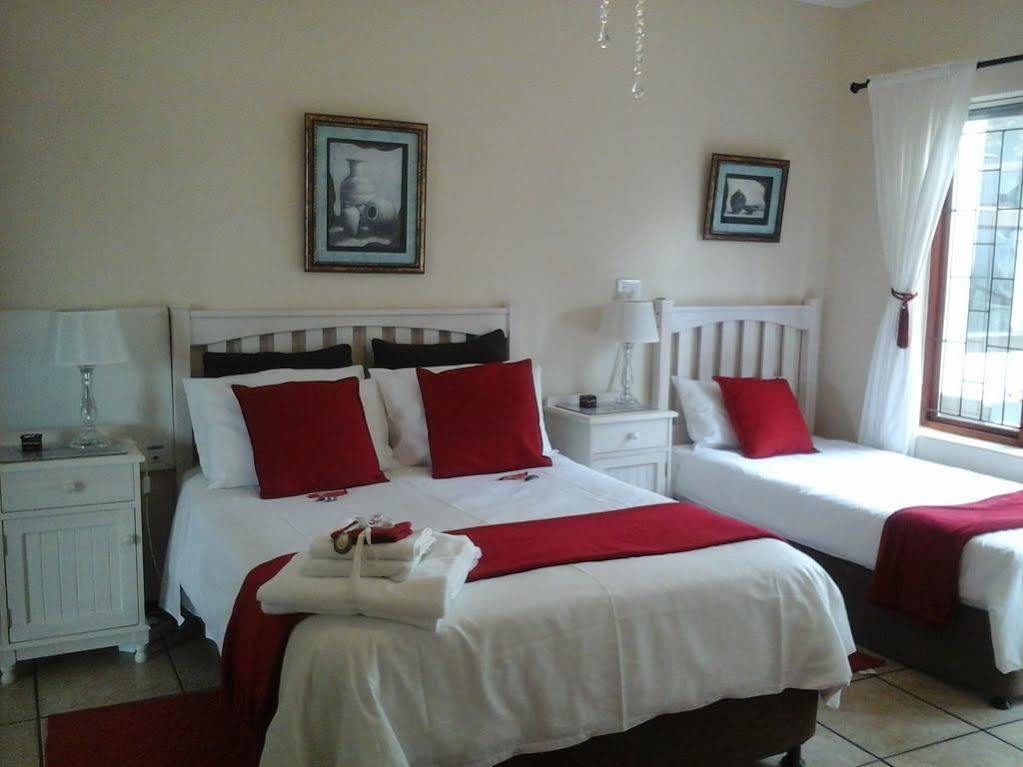 Croeso Guest House Langebaan Exterior photo