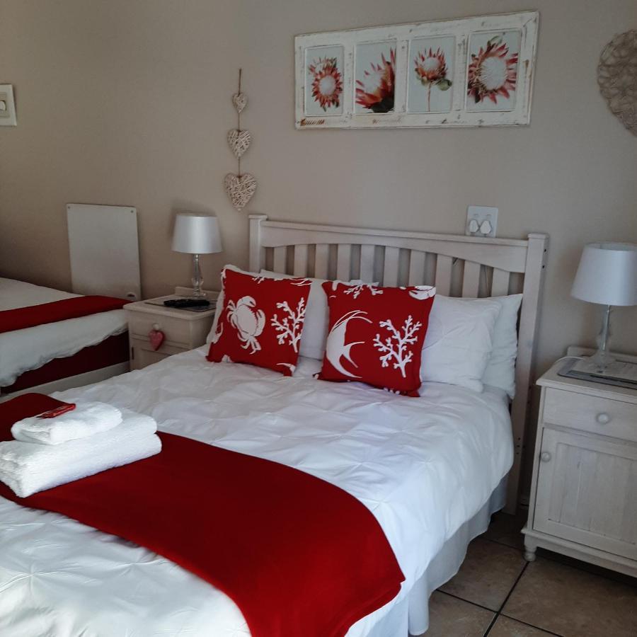Croeso Guest House Langebaan Exterior photo